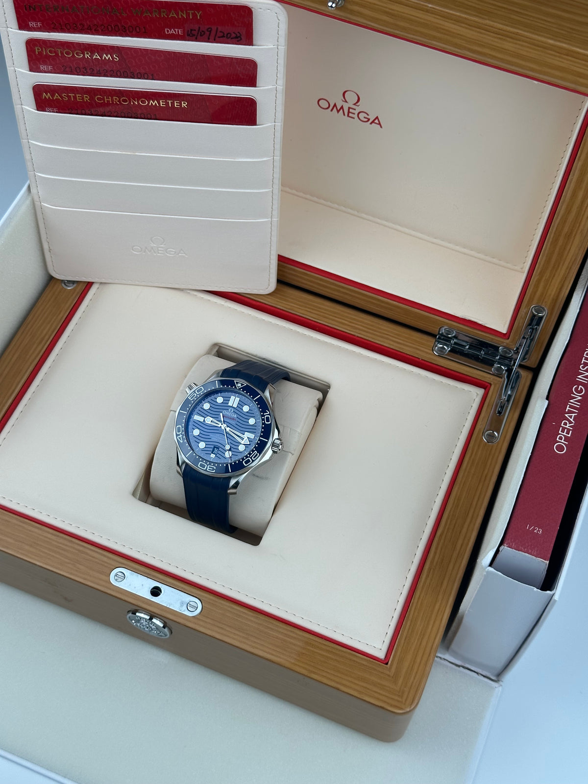 2023 Omega Seamaster 300M Blue Rubber 210.32.42.20.03.001 Box Papers