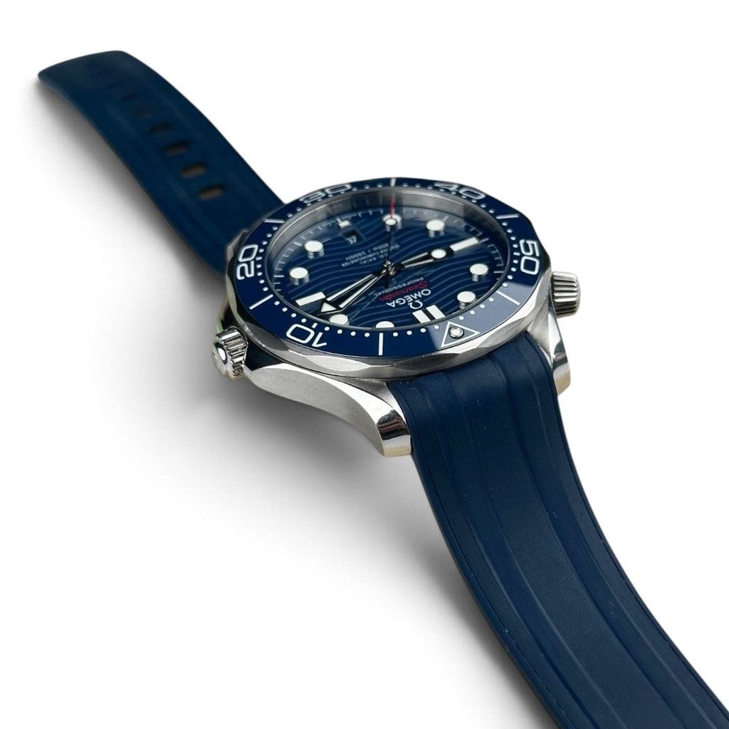 2023 Omega Seamaster 300M Blue Rubber 210.32.42.20.03.001 Box Papers