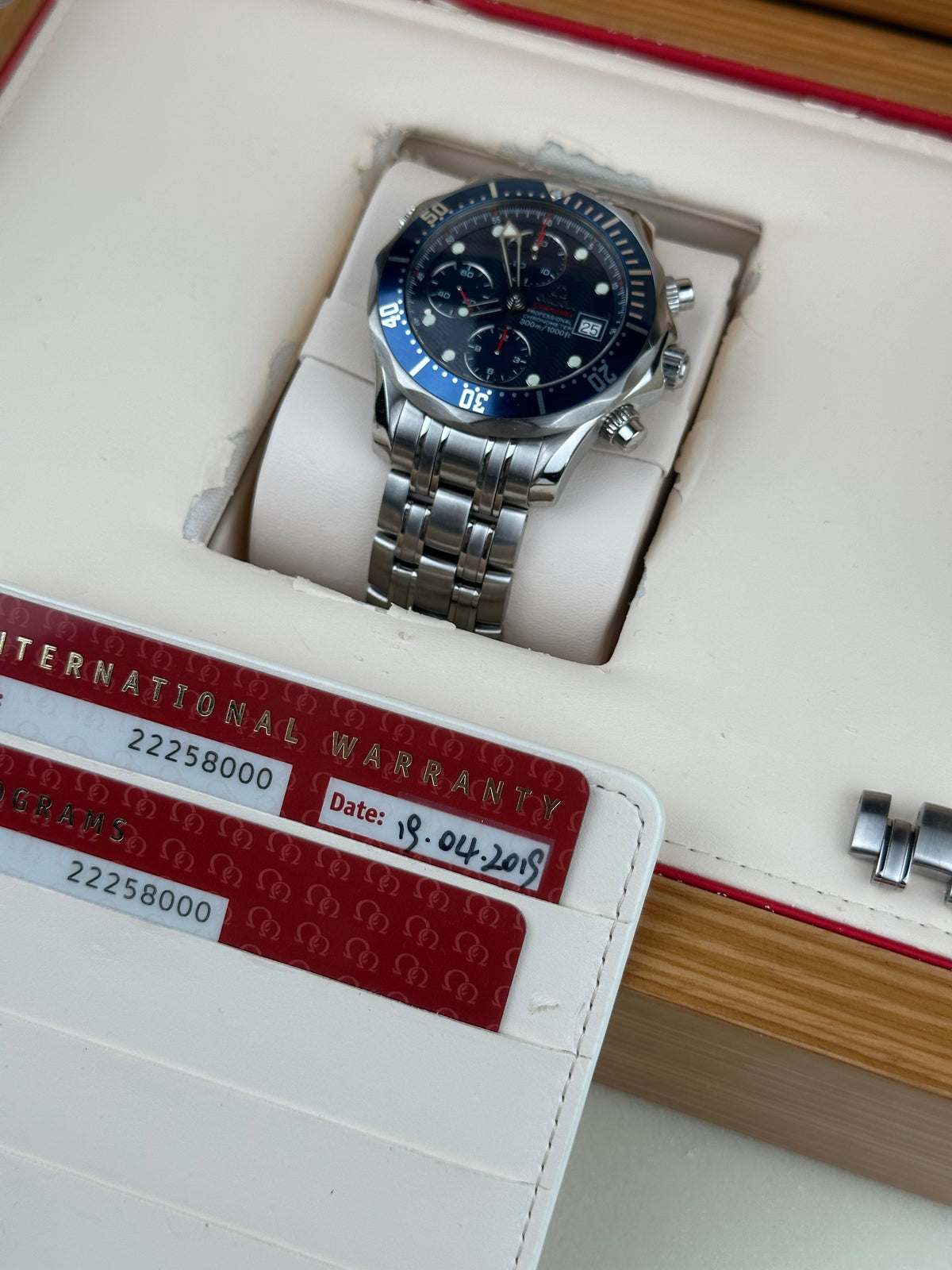 OMEGA Diver Chronograph Blue - 2225.80 Box Papers